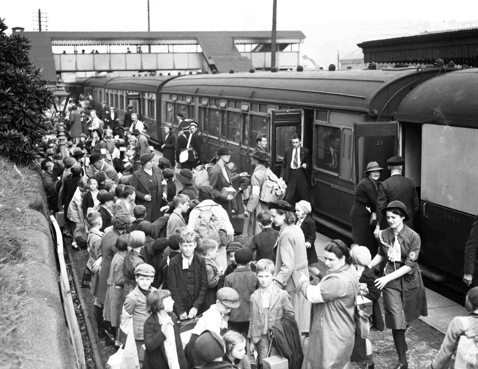 1939: WWII Evacuated Children